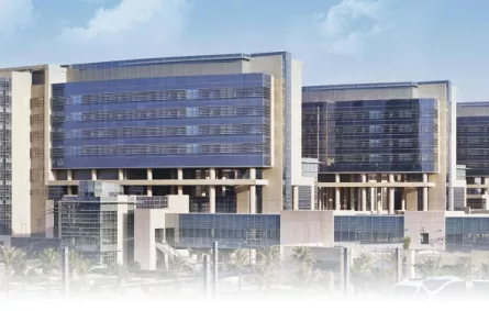 أمير الرياض يدشن مستشفى الملك عبدالله في "جامعة نورة"