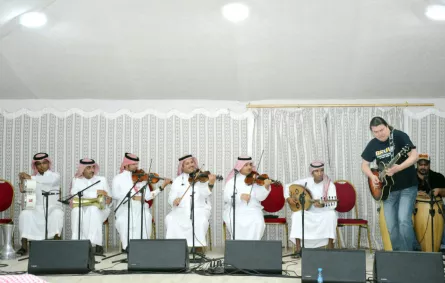 "فنون الرياض" تجمع فرقة برولي الأمريكية و"موسيقى الجمعية" في أمسية