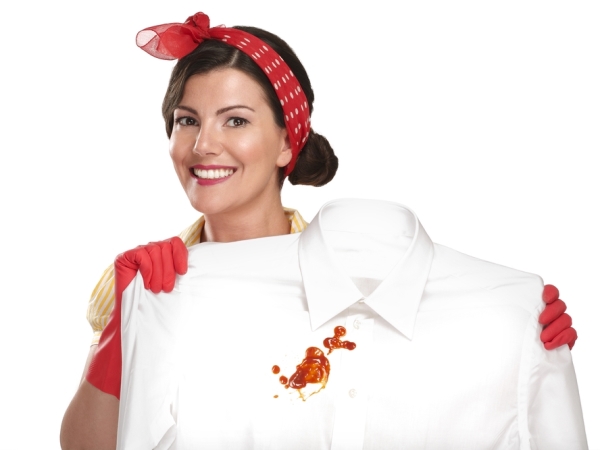 التدبير المنزلي: دليل تنظيف البقع عن الملابس البيض