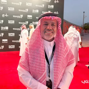 الفنان السعودي عبد العزيز المبدل من افتتاح مهرجان أفلام السعودية - الصورة خاص "سيدتي" من تصوير زكية البلوشي
