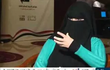 ناشطة يمنية تنهي صراعاً قبلياً دام 16 عاماً وحصد أرواح 60 شخصاً