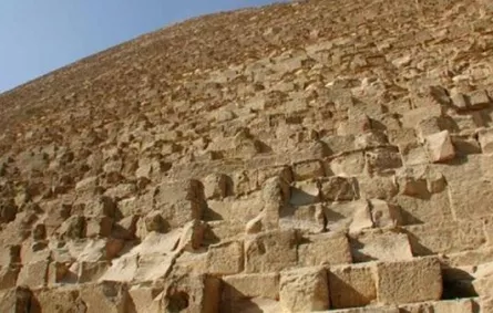 لأول مرة في التاريخ.. العلماء يكتشفون كيف نقل «الفراعنة» حجارة الأهرام