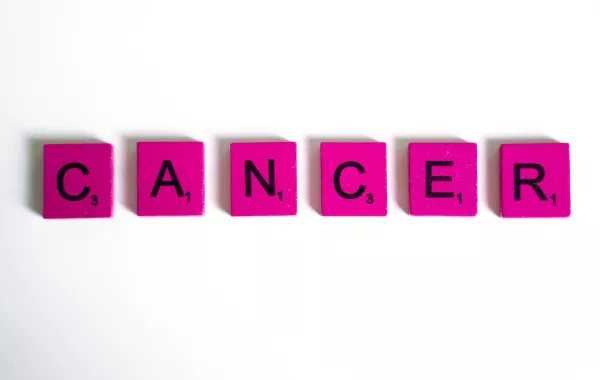 سرطان الثدي: العلاج الإشعاعي بالبروتونات قد يقصر مدة العلاج (المصدر: pexels)