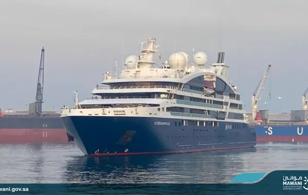 ميناء الملك عبدالعزيز يستقبل سفينة الكروز السياحية الفرنسية في زيارتها الأولى للمملكة