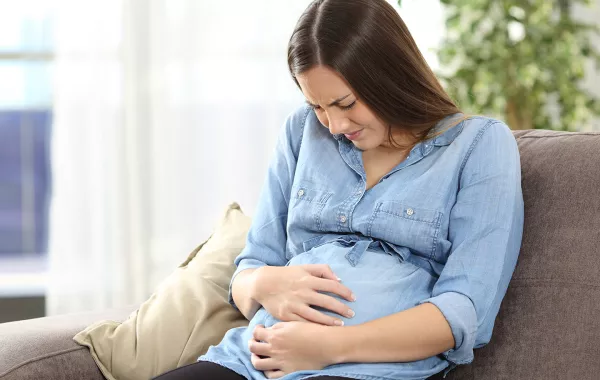 أسباب التشنجات أثناء الحمل وكيفية تشخيصها وعلاجها