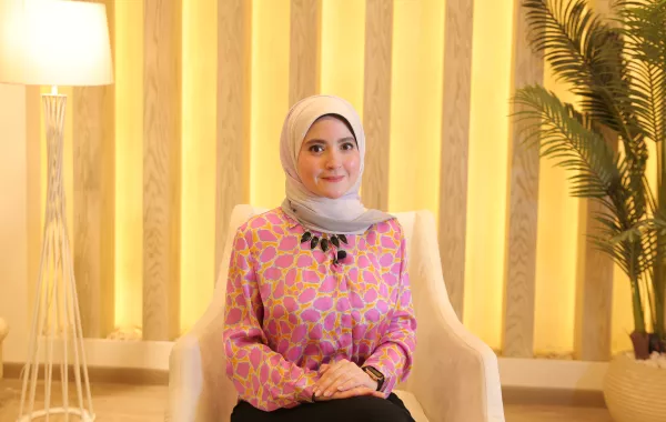 د/ يمنى نور الدين، أخصائية الجلدية والتجميل - تصوير منى مجدي