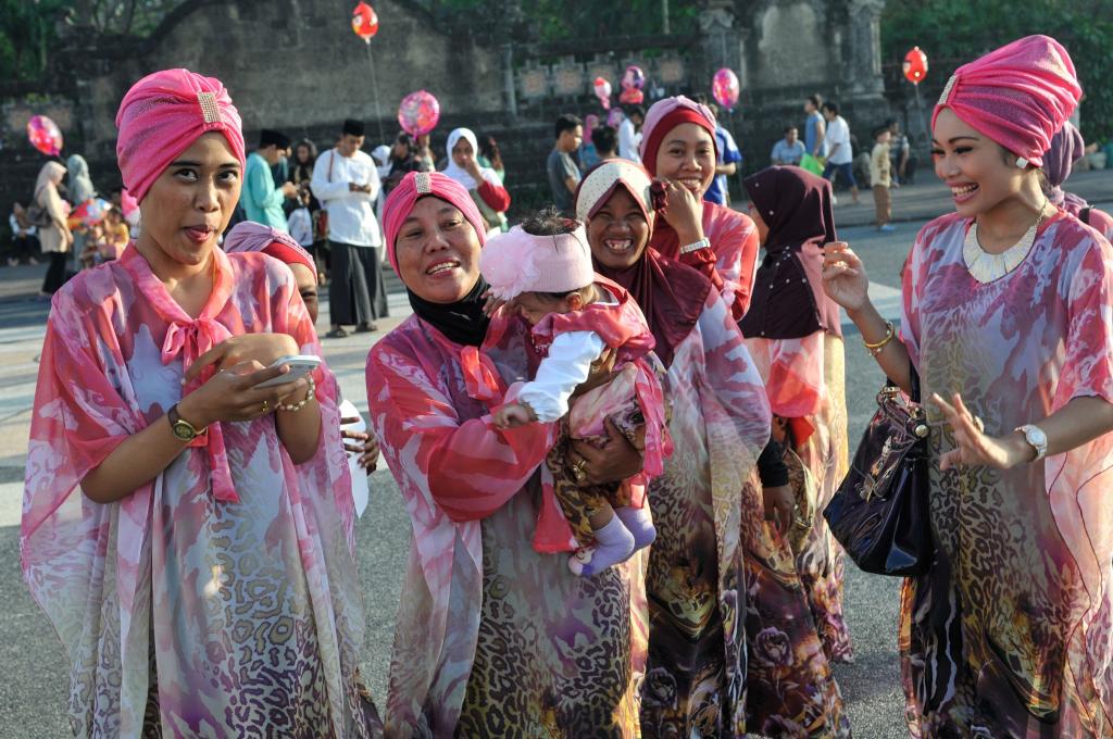 العيد في تايلاند و إندونيسيا