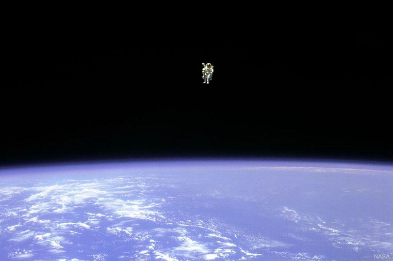 صورة لرائد فضاء من ناسا