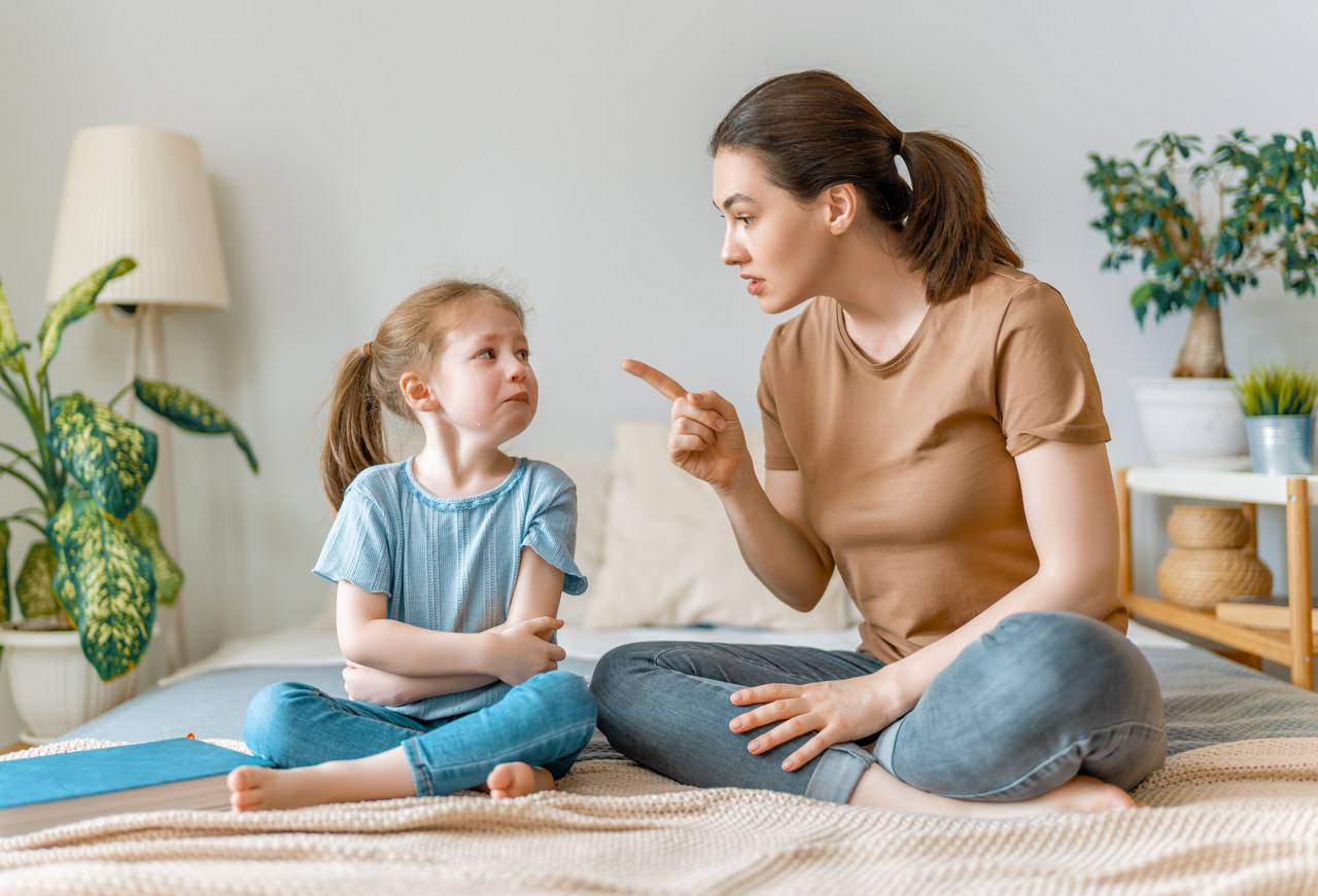 9 طرق للرد عندما يرفض طفلك الاستماع إليك | مجلة سيدتي