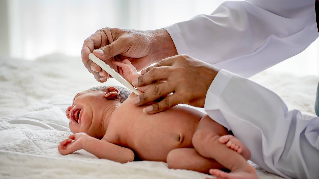شريط الآن الادعاءات  علاج الزكام وسيلان الأنف عند الأطفال الرضع | مجلة سيدتي