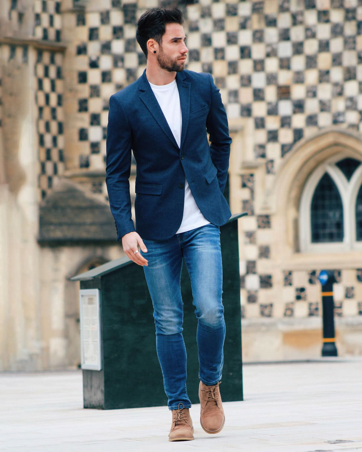     relaxed-smart-casual