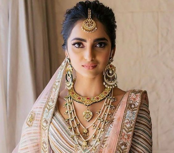 تسريحة العروس الهندية