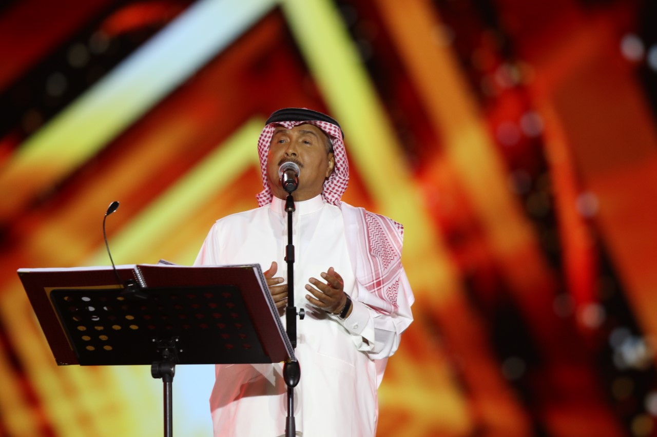 محمد عبده من أكثر الفنانين الذين قدموا الأغنية الوطنية