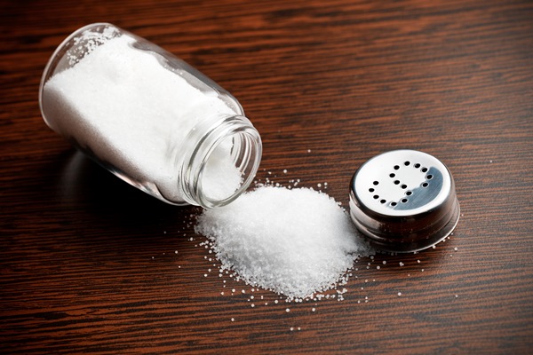 ملعقة طعام من الملح