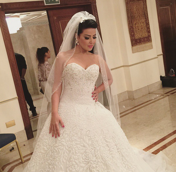 فستان زفاف سمية الخطاب