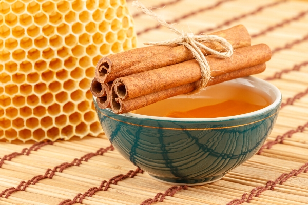الرجيم: القرفة والعسل لإنقاص الوزن بسرعة