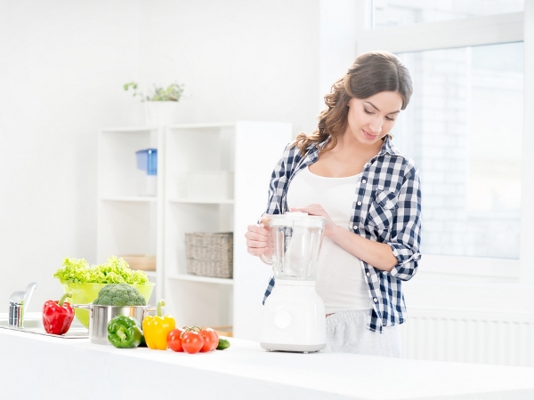 التدبير المنزلي: نصائح تنظيف أدوات المطبخ الأساسية