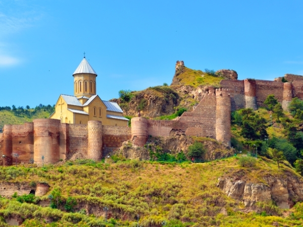 السياحة في جورجيا: تبليسي عاصمة الثقافة والتراث