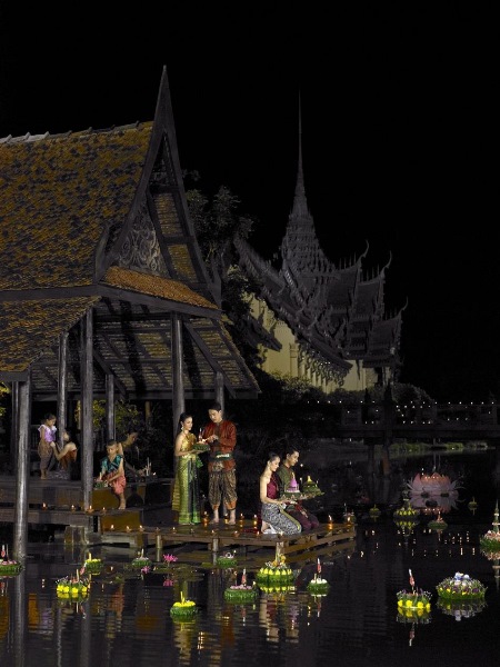 السفر إلى تايلند خلال مهرجان اكتمال القمر  