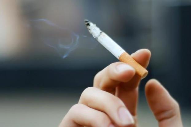 التدخين يرفع خطر الإصابة بالصدفية