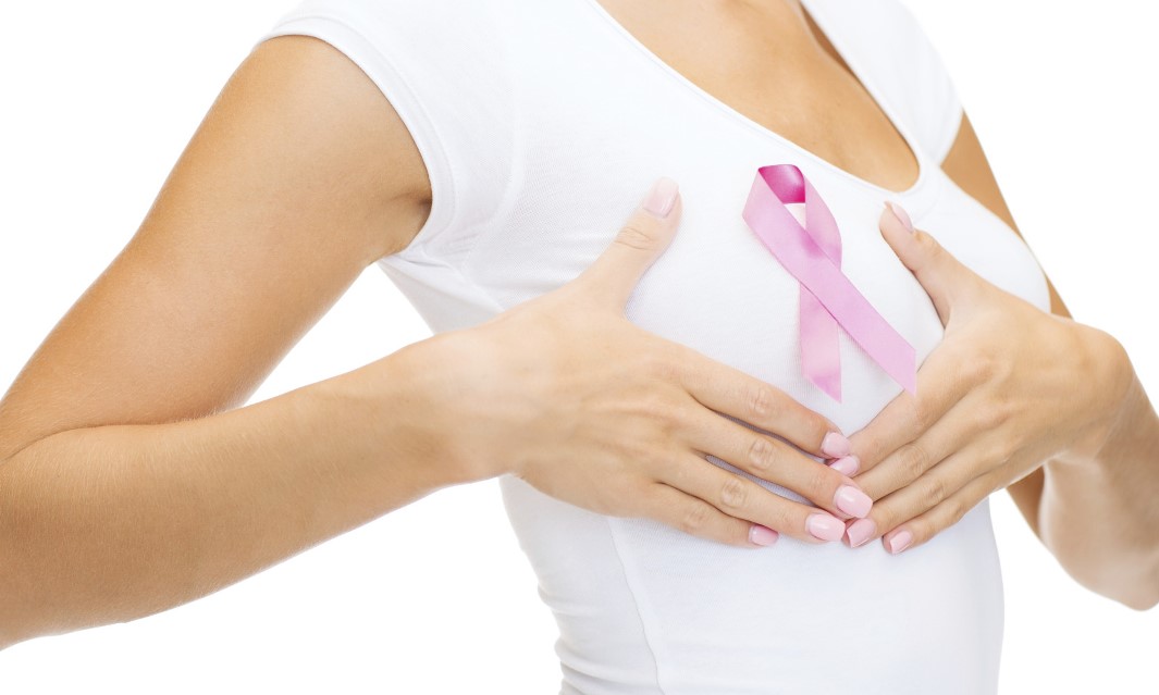 اسباب سرطان الثدي قد تكون جينية أو بسبب عوامل خارجية