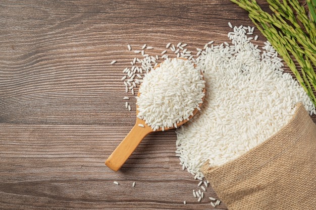الأرز من أبرز أسرار جمال البشرة اليابانية حيث تستخدمه ماءه اليابانيات في غسل الوجه وتنظيفه