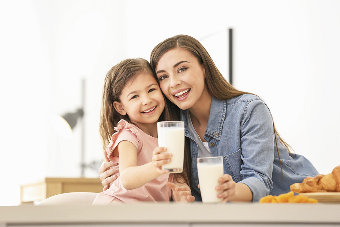 مصادر الكالسيوم أهمها الحليب