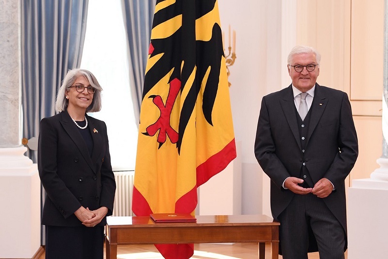 سفيرة الإمارات لدى ألمانيا الاتحادية