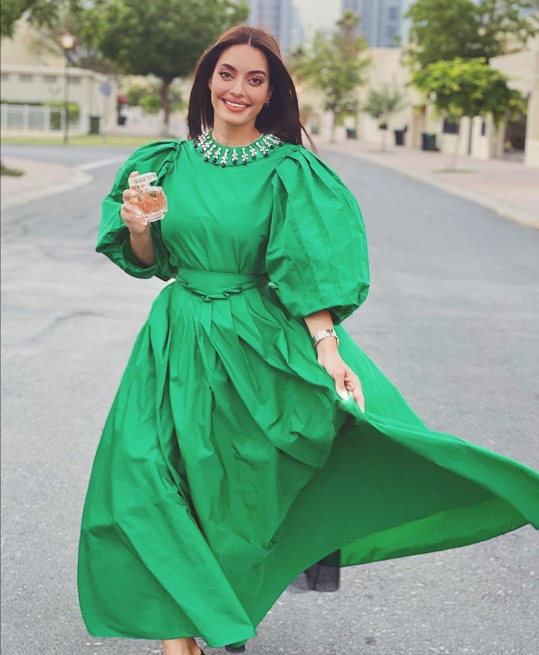 إطلالة باللون الأخضر في اليوم الوطني السعودي
