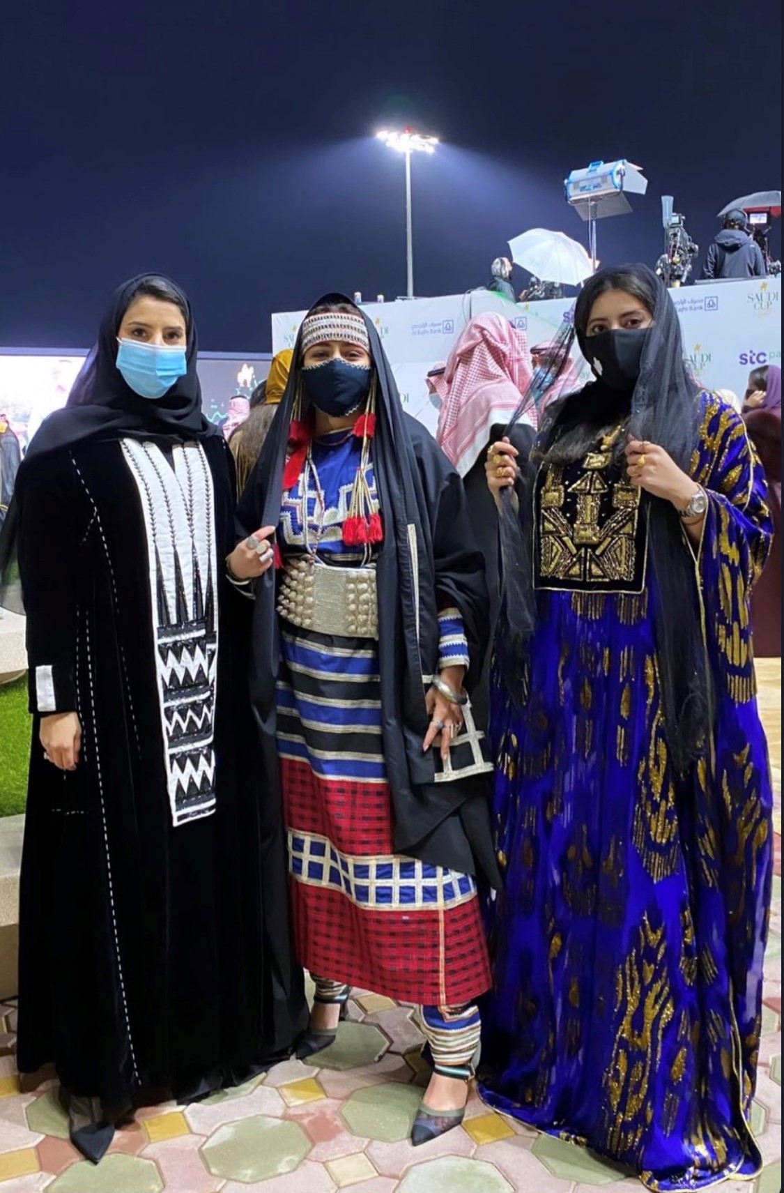 الأزياء التراثية الأصيلة تتألق في كأس السعودية | مجلة سيدتي