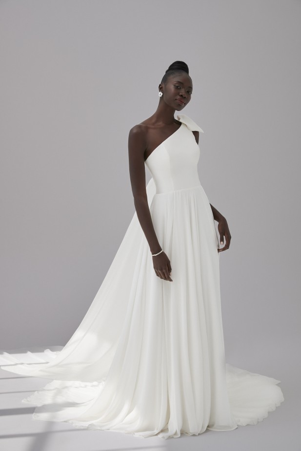 فستان زفاف بكتف واحدة من Justin Alexander -صورة 3