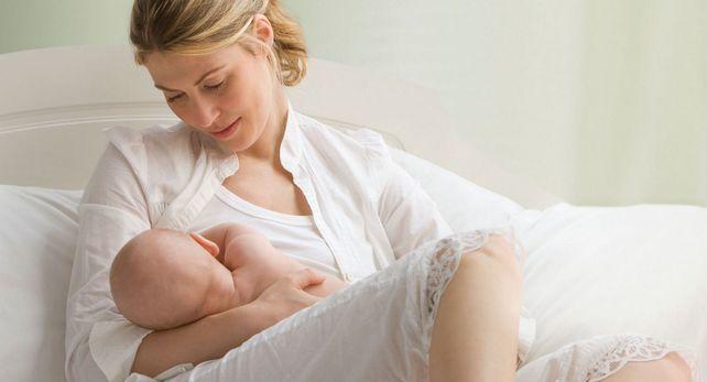 الرضاعة الطبيعية تحمي من خطر الإصابة بسرطان الرحم
