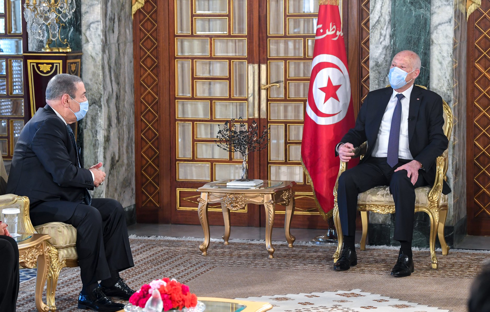 الرئيس  التونسي قيس سعيّد ولطفي بوشناق