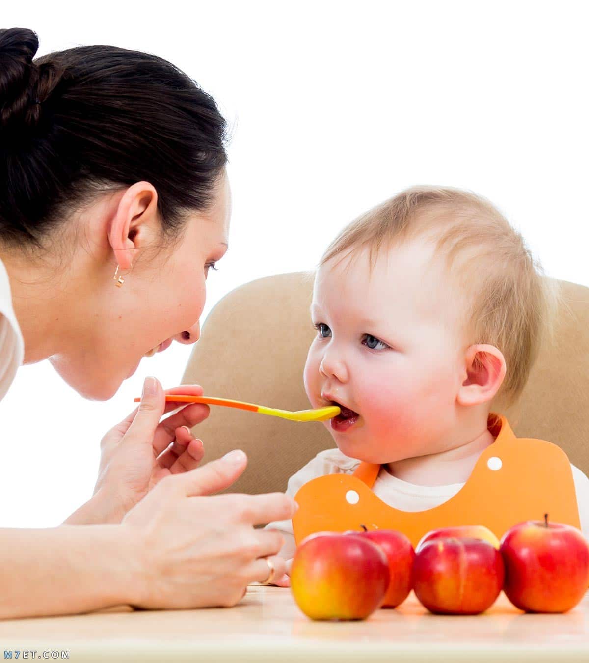 	فوائد عصير التفاح للرضع 5-easy-steps-to-prepare-apple-puree-for-your-baby