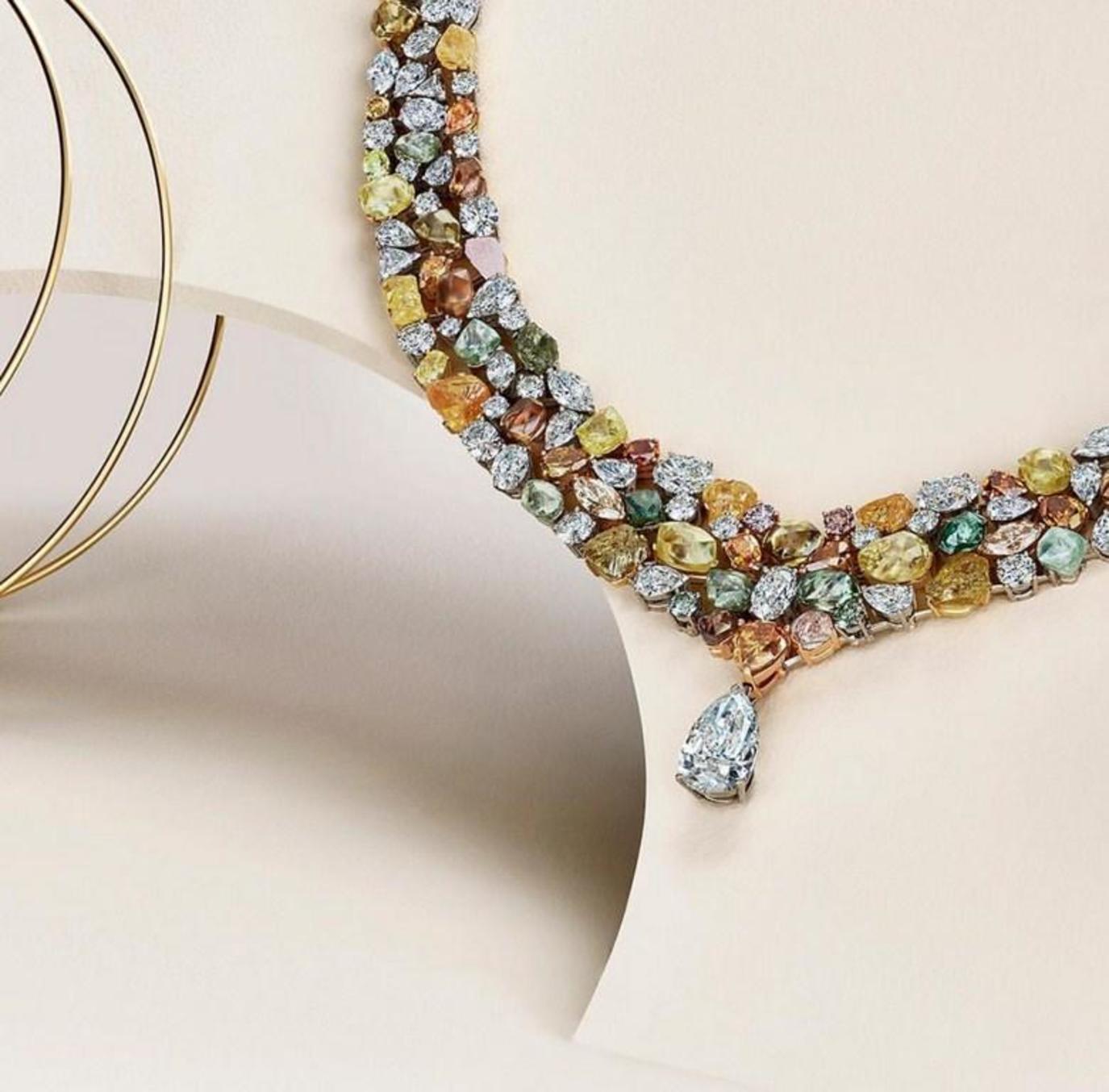 تصاميم قطع مجوهرات عالمية من أرقى المصممين
