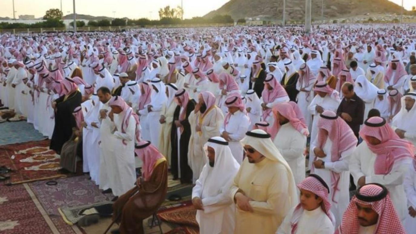 صلاة عيد الأضحى.. نسك يؤديه المسلمون تقربًا لله واحتفالًا بالعيد | مجلة سيدتي