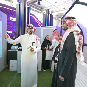 زيارة نائب وزير الرياضة السعودي لمعرض السعودية الرقمية - الصورة من حساب وزارة الرياضة