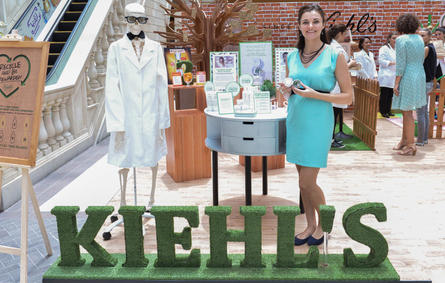 كيلز تحطّ رحالها في ميركاتو مول للاحتفال بافتتاح متجرها الجديد