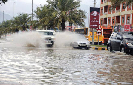 أمطار غزيرة على معظم مناطق الإمارات