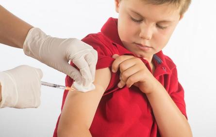 خطر "شلل الأطفال"  يعود إلى الواجهة من جديد