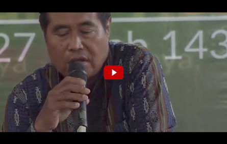 بالفيديو.. وفاة أشهر قارئ إندونيسي وهو يتلو القرآن على الهواء مباشرة