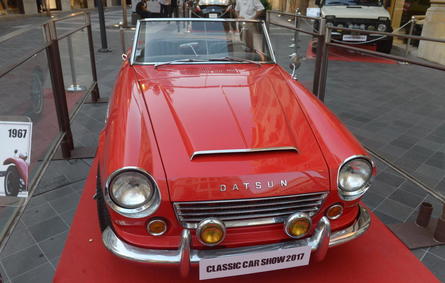 صور: 60 سيارة كلاسيكية في معرض بـ"أسواق بيروت"