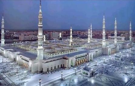 خدمات المسجد النبوي ترضي الزائرين بنسبة 91%