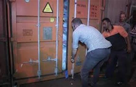 الأمن المصري يحبط تهريب 20 مليون قرص الكبتاغون في ميناء دمياط