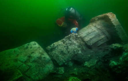 اكتشاف معبد عمره أكثر من 1000 عام تحت الماء في مصر