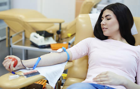 اليوم العالمي للمتبرعين بالدم.. تشجيع لإنقاذ الأرواح