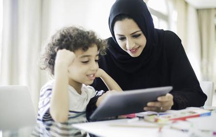 مجلس الوزراء السعودي يشدد على دور العائلة بمواكبة التعليم عن بعد