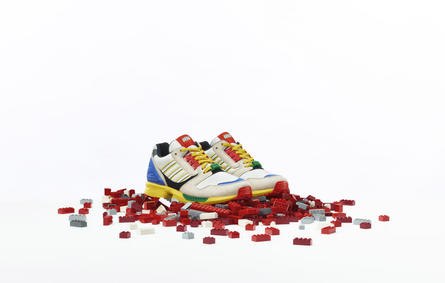 adidas Originals و.thegoodlife تطرحان حذاء ®A-ZX LEGO الجديد في متجر LEGO المُعتمد في دبي مول