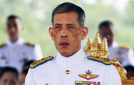 نقل ملك تايلاند سراً إلى المستشفى بعد إصابة حارسته الشخصية بكورونا