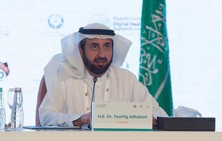 وزير الصحة توفيق الربيعة يعلن تاريخ انتهاء كورونا في السعودية